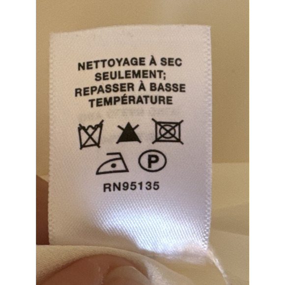 Lafayette 148 New York Silk Blouse Medium Classic Minimalist Quiet Luxury - Picture 12 of 12